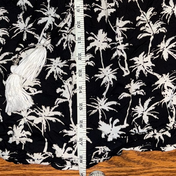 Blue Island black and white tropical top size L - Picture 12 of 12